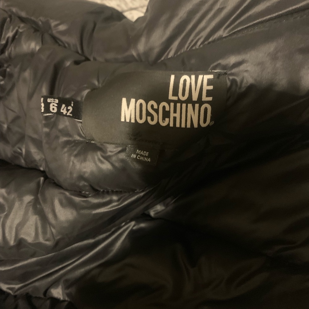 Love moschino